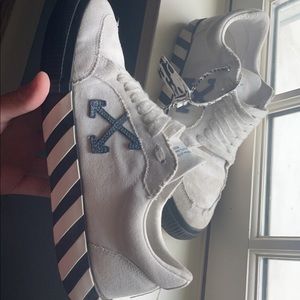 Off whites sneakers!
